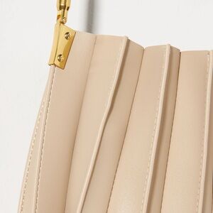 Melie Bianco | Carrie Shoulder Bag